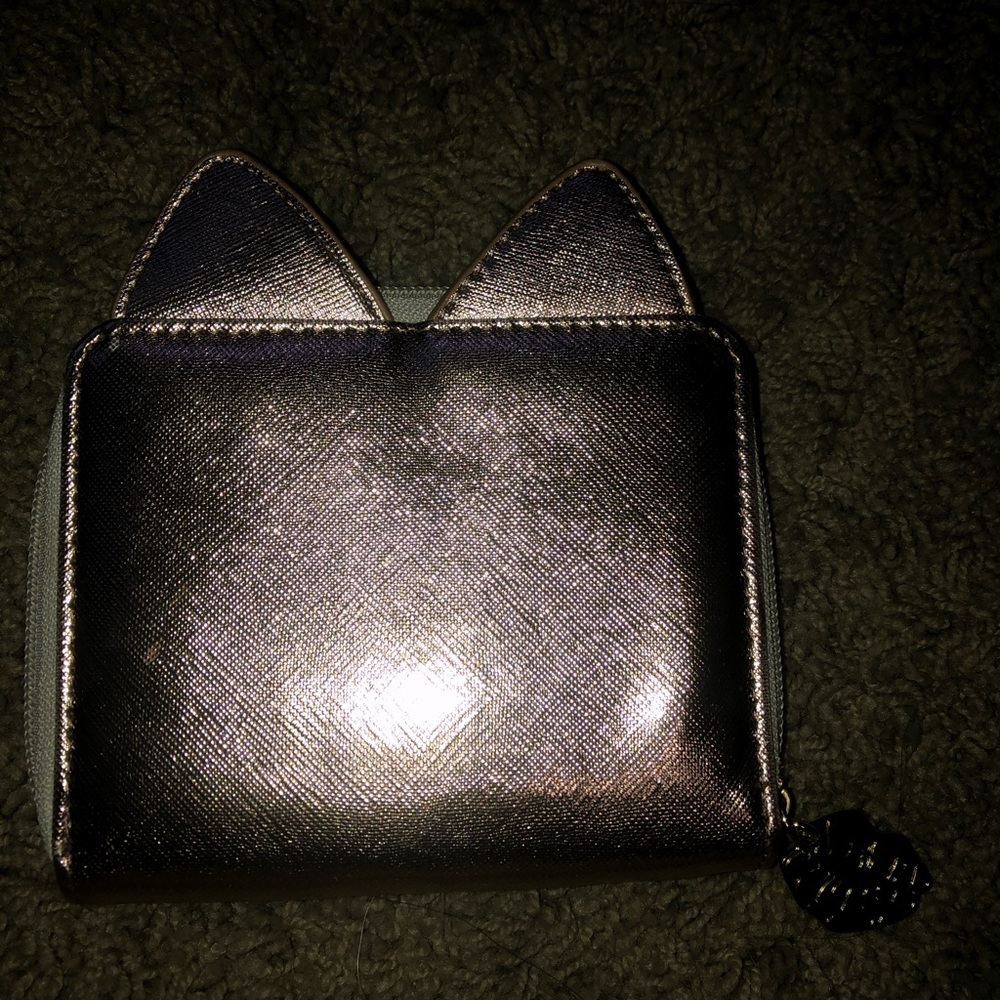 Pink Betsey Johnson wallet perfect condition